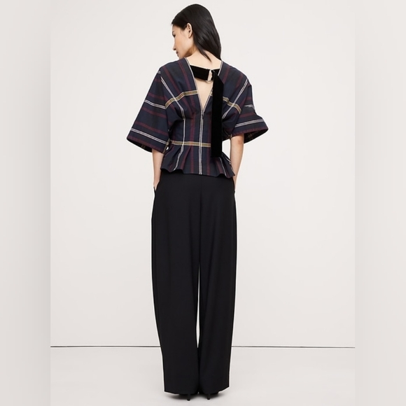 NWT Banana Republic Stretch-Cotton Pleated Top Large Navy Blue Plaid - Picture 3 of 5